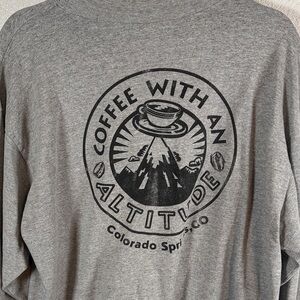 Vintage Pikes Perk Gray Mockneck Coffee with Altitude Long Sleeve Tee Size XL